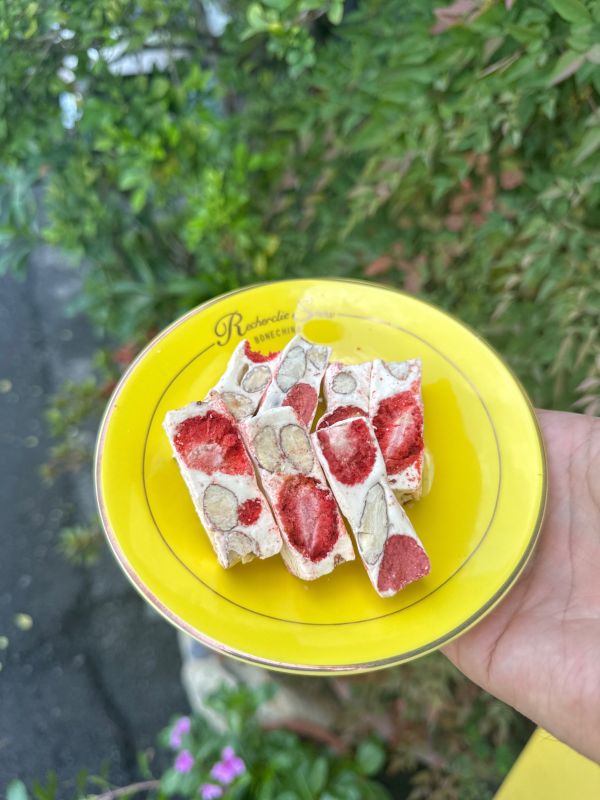 草莓牛軋糖(盒裝24入)